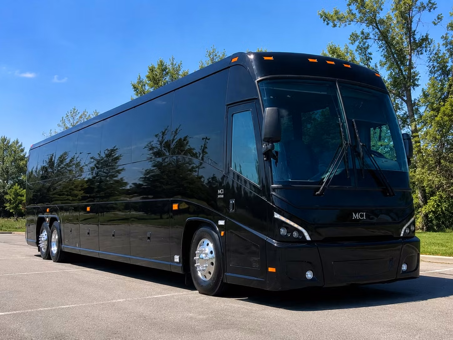 charter buses for large tampa prom groups traveling together