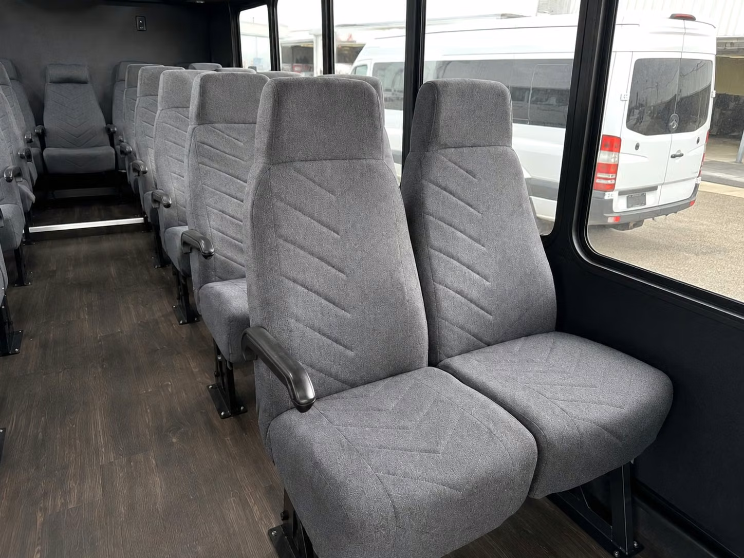 tampa 18 passenger minibus rental