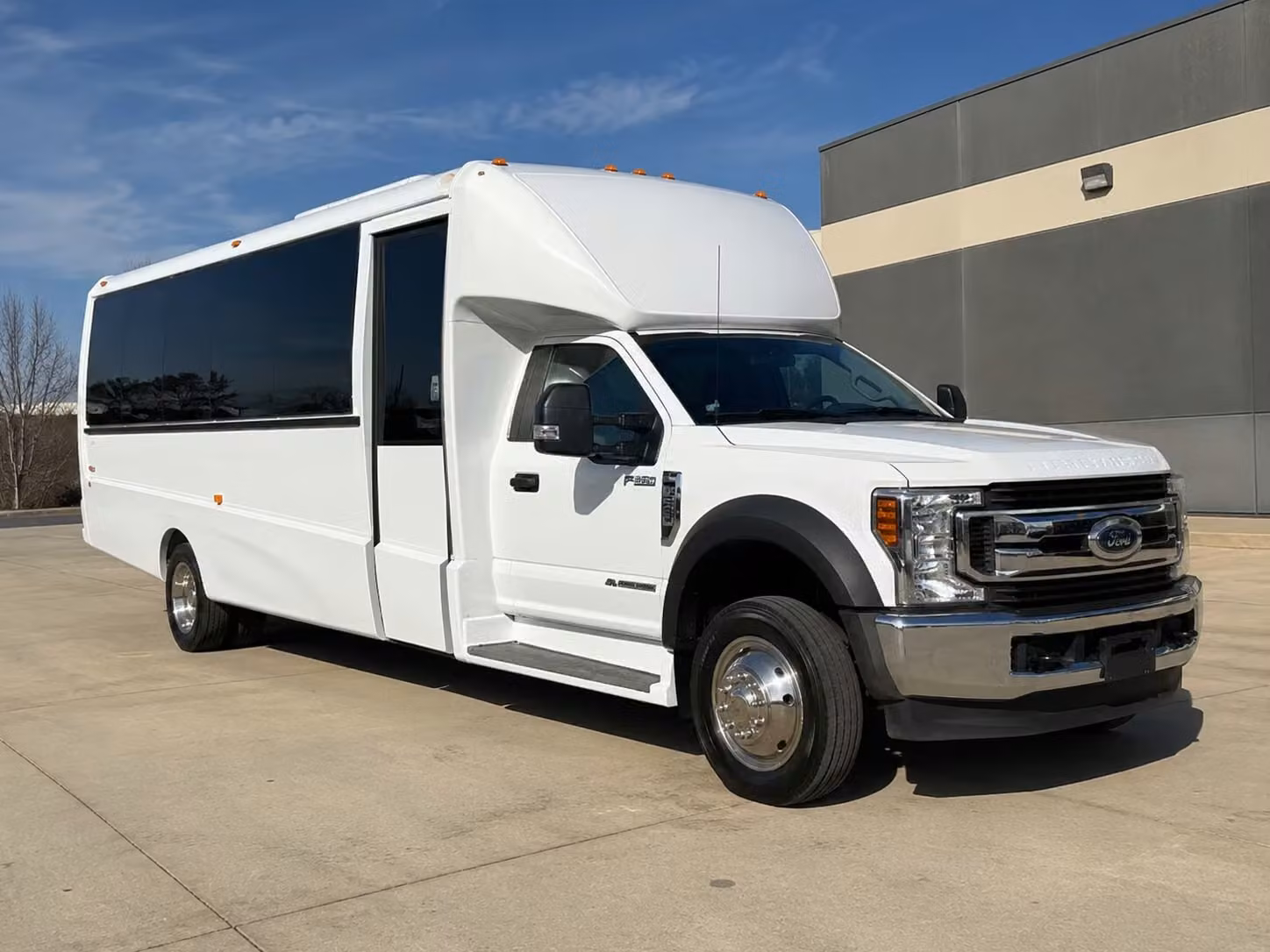 tampa 20 passenger minibus rental