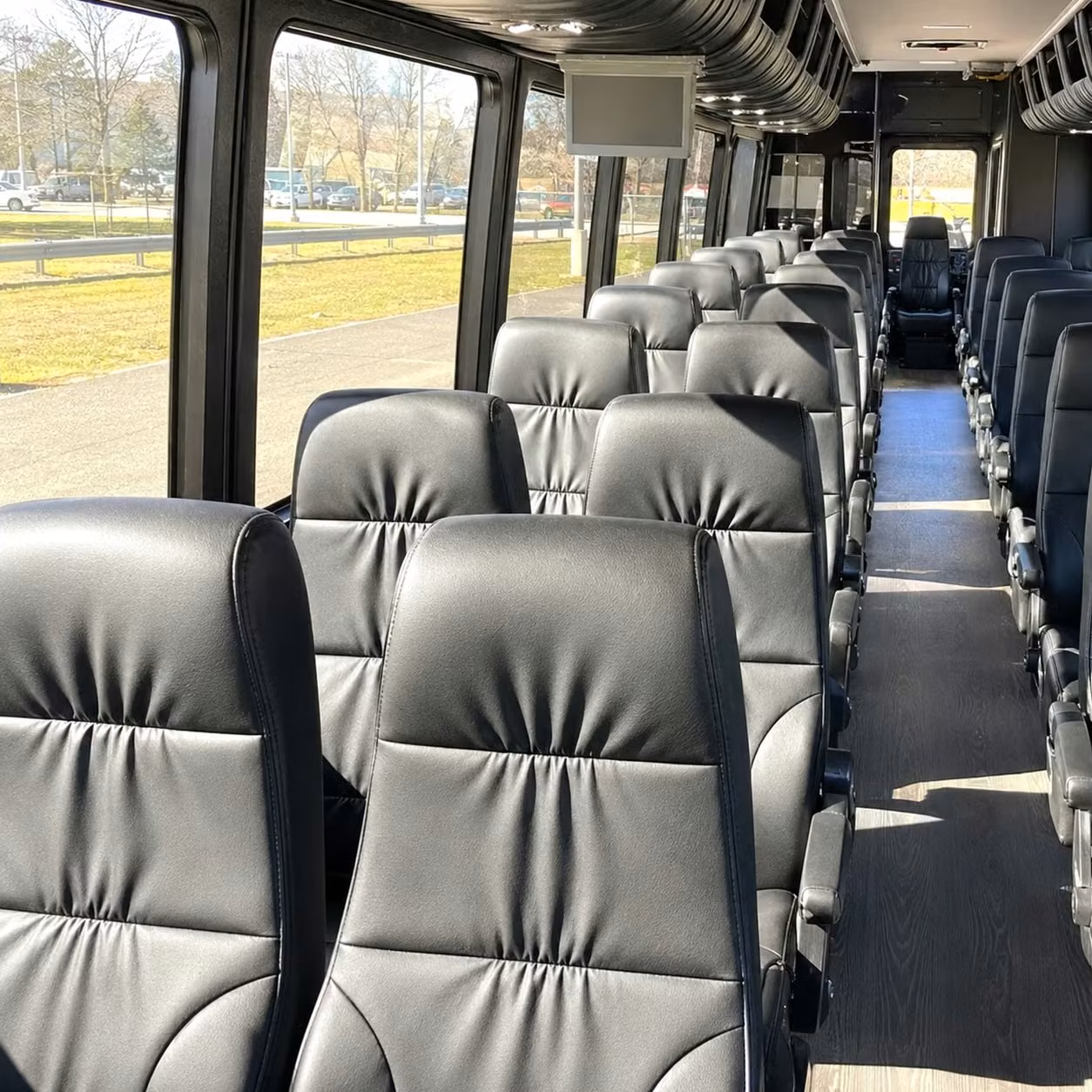 tampa 35 passenger minibus rental
